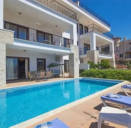 Villa Maia 2 *
